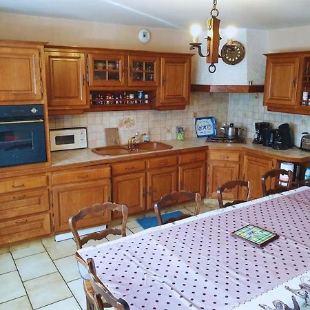 Maison En Pierre Au Milieu Du Bocage Coulouvray-Boisbenatre Экстерьер фото
